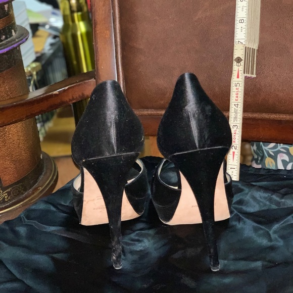 Authentic EUC YSL Black Satin Peep Toe Pumps - Picture 5 of 13